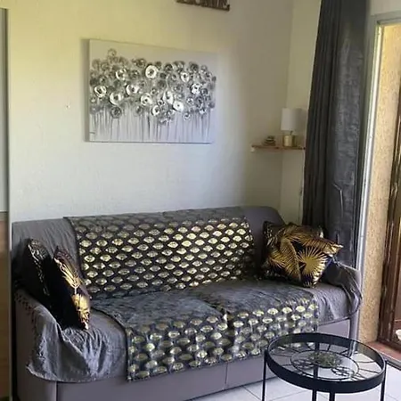 Apartment Les Pieds Dans L Eau De Betty 50 M