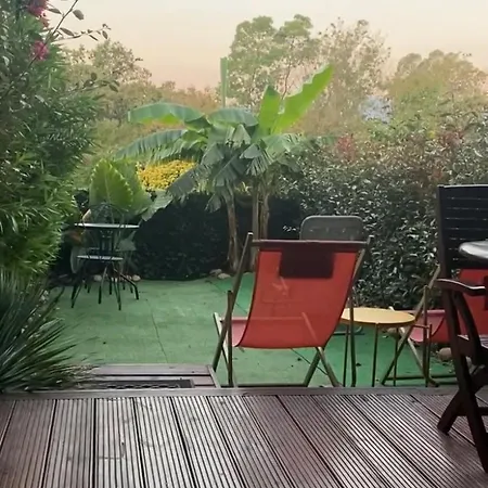 Les Pieds Dans L Eau De Betty 50 M Apartment