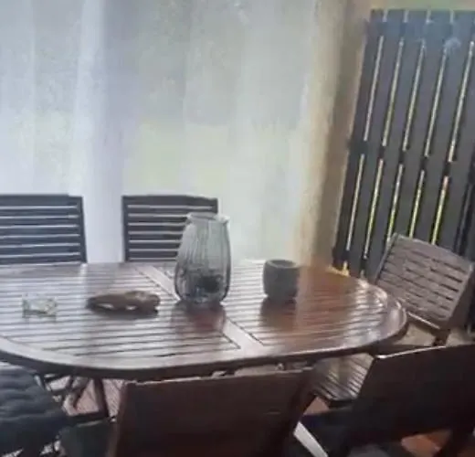 Les Pieds Dans L Eau De Betty 50 M