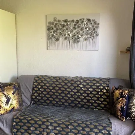 Les Pieds Dans L Eau De Betty 50 M