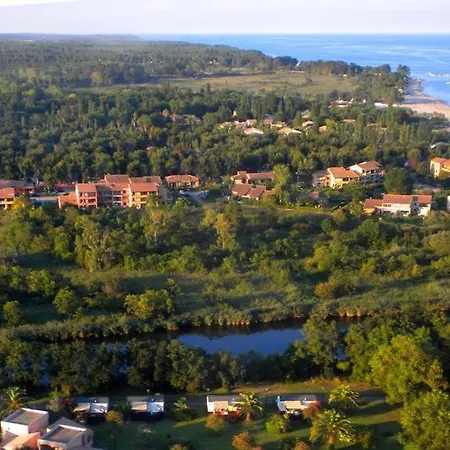 Les Pieds Dans L Eau De Betty 50 M * Ghisonaccia