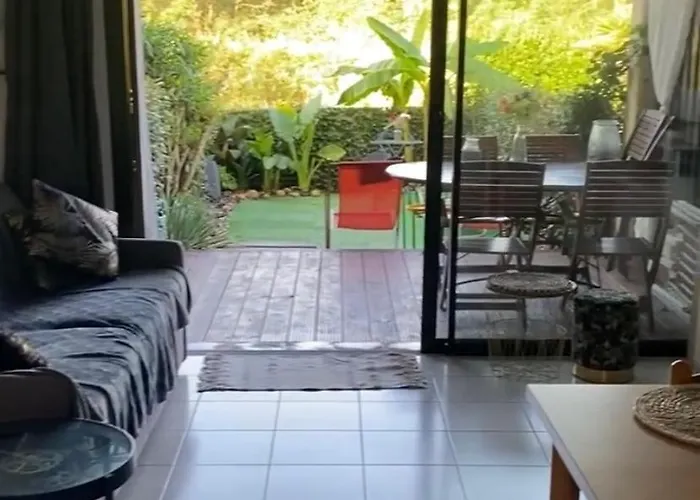 Les Pieds Dans L Eau De Betty 50 M