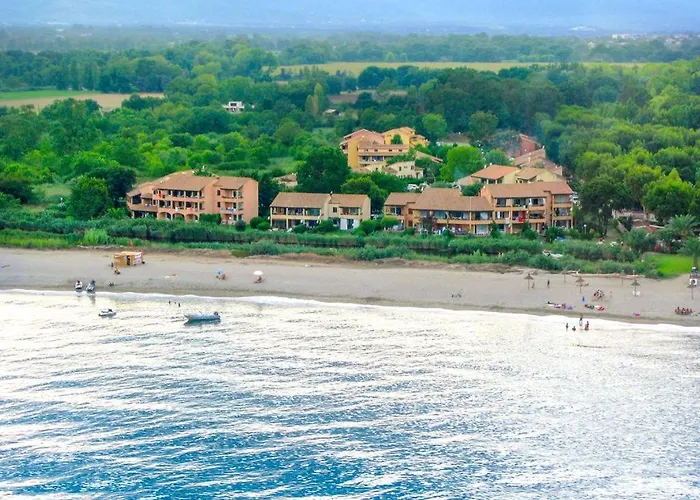 Apartment Les Pieds Dans L Eau De Betty 50 M